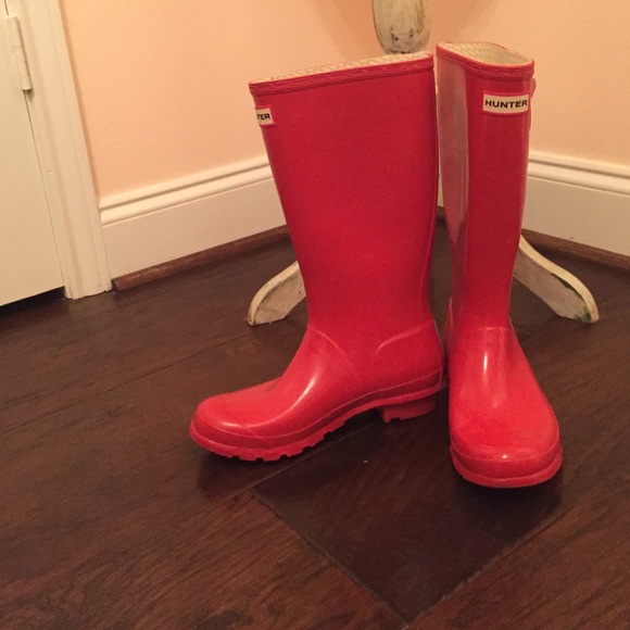 ⭐️reserved⭐️Red hunter rain boots