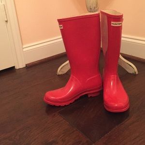 ⭐️reserved⭐️Red hunter rain boots
