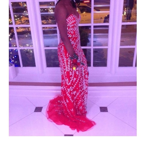 PROM DRESS - Picture 3 of 4