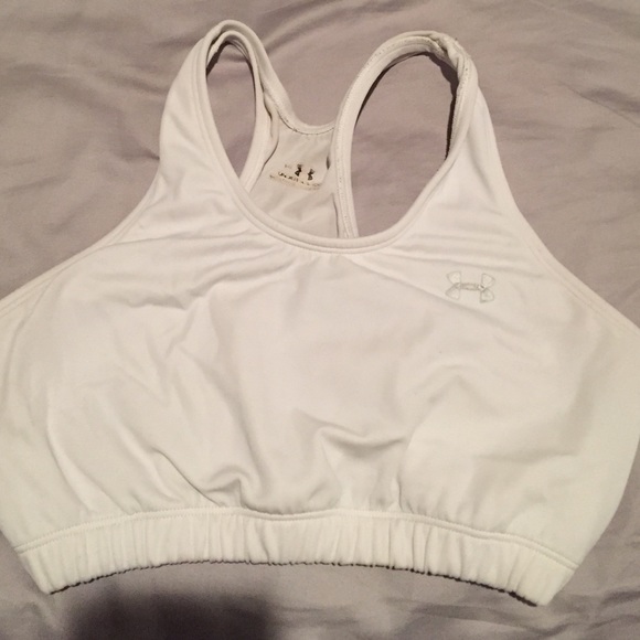 White under armour sports bra