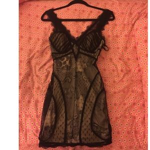 Bebe black lace dress - XS
