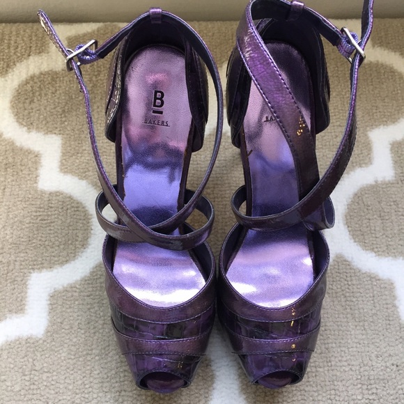 🆕 BAKER purple heels