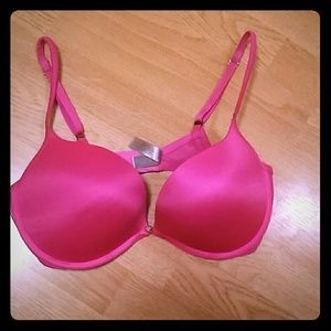 VS Angel Extreme Lift Bra