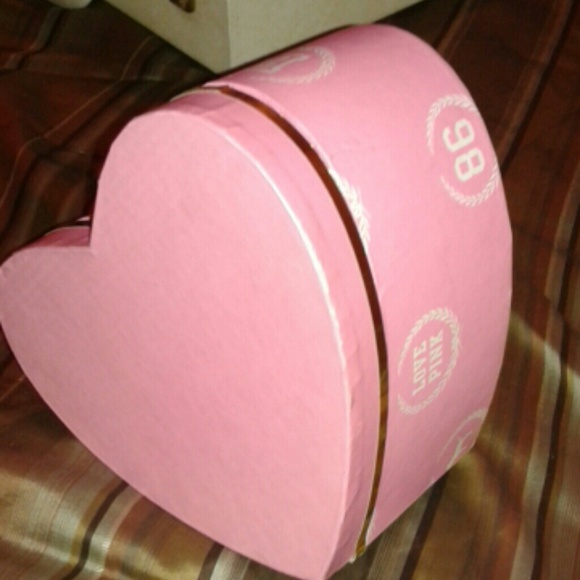 Victoria secret heart box