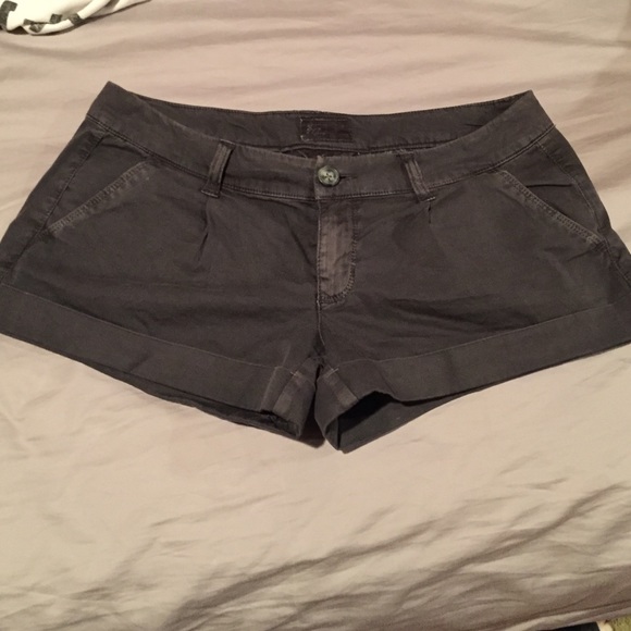 American eagle stretch shorts