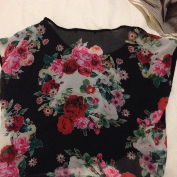Floral top