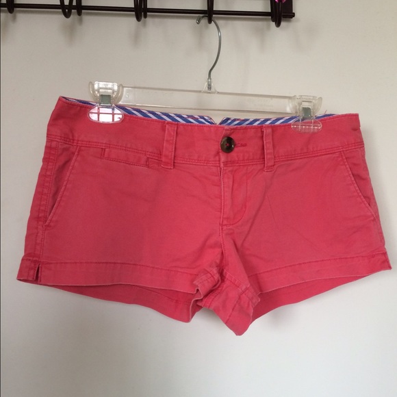 American Eagle pink shorts