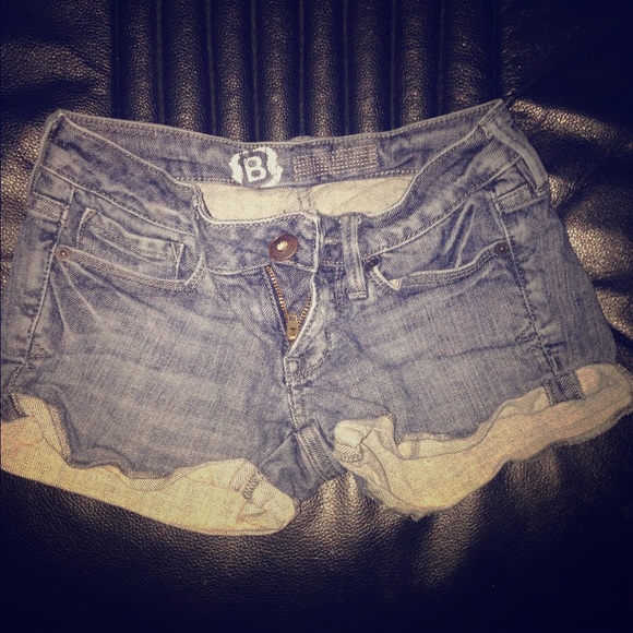 Cute jean shorts
