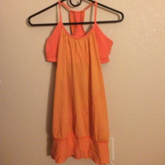 Lululemon tank top