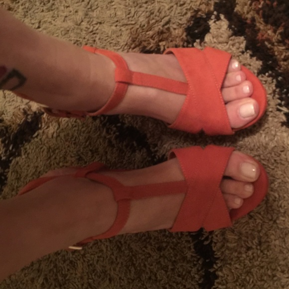 Very Cute Suede T Strap Wedges