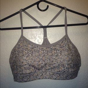 Lululemon sports bra