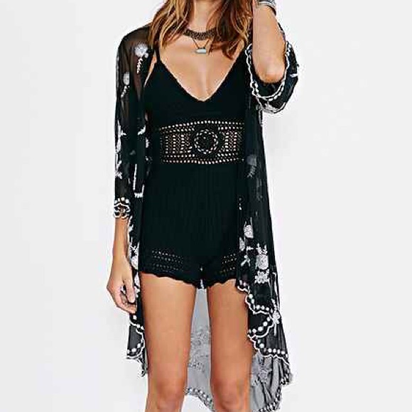 ⚡️PRICE DROP ⚡️ Kimchi blue crochet fitted romper