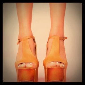 Jeffrey Campbell foxy wedge never worn