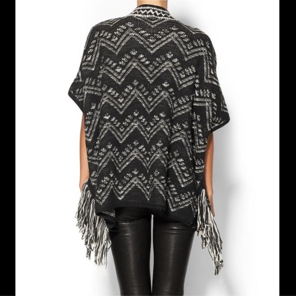 NWT Open Fringe Cardigan - Medium - Picture 2 of 4