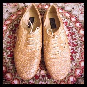 Gold glitter Oxford style shoes