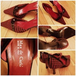 Vintage red and black pump by Max de Carlo
