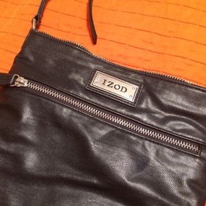 Black Izod cross body w silver detailing!