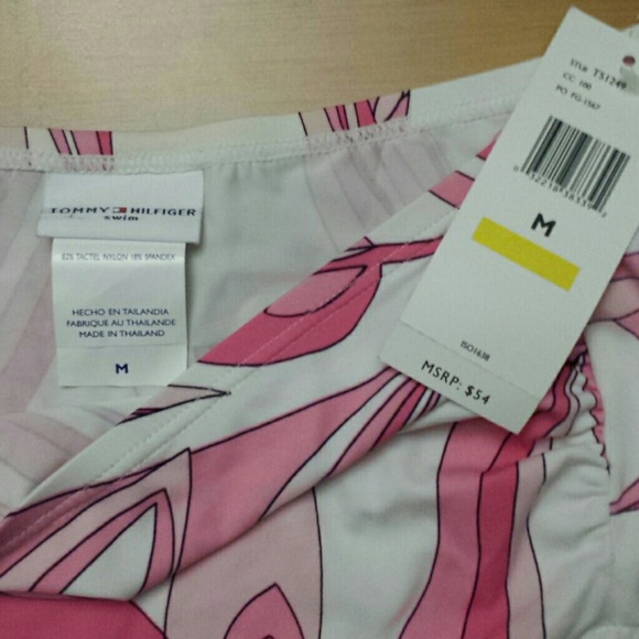 Brand new Tommy Hilfiger swim cover up in Medium - Picture 2 of 3