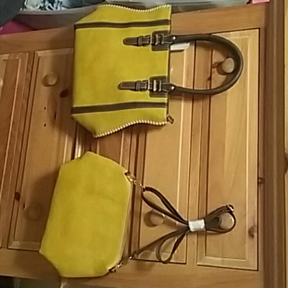Brand new mustard yellow purse set