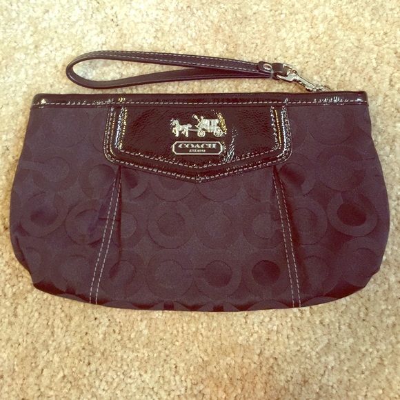 😄New! Coach black bag wristlet