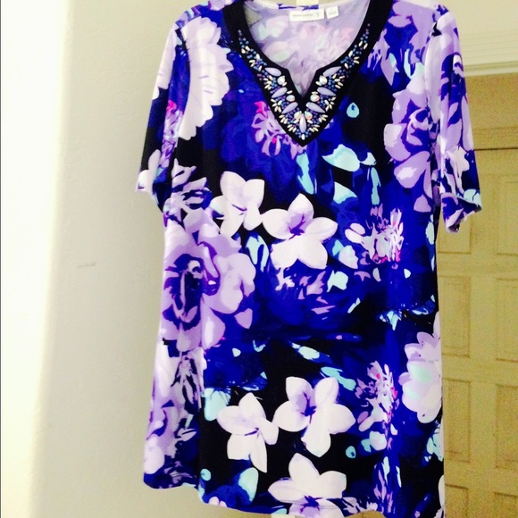 Ladies purple tunic - Picture 2 of 2