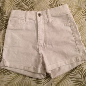 White highwaist Hollister shorts