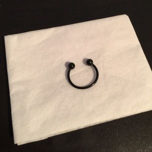 Lip ring hoop (ball)
