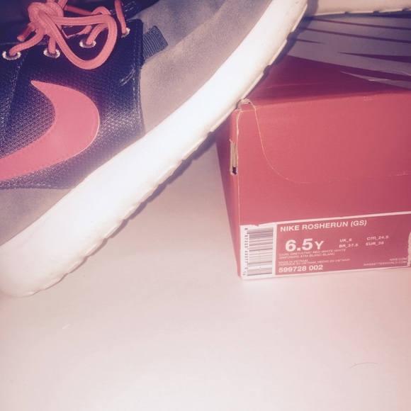 Nike roshes