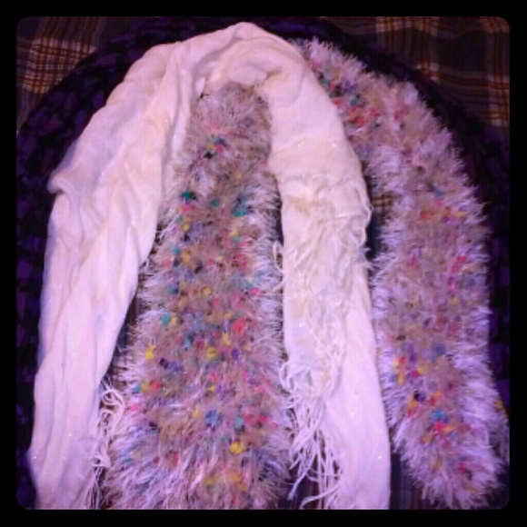 3 scarf bundle - Picture 1 of 4