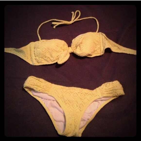 🚫SOLD🚫crochet Victoria Secret swim suit!
