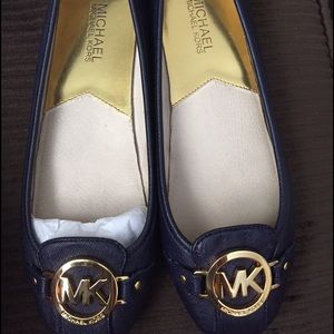 Michael kors flats