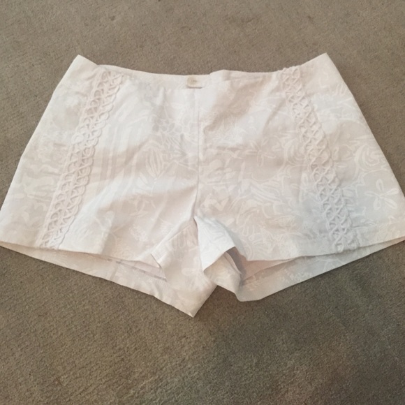 White Lilly Pulitzer shorts