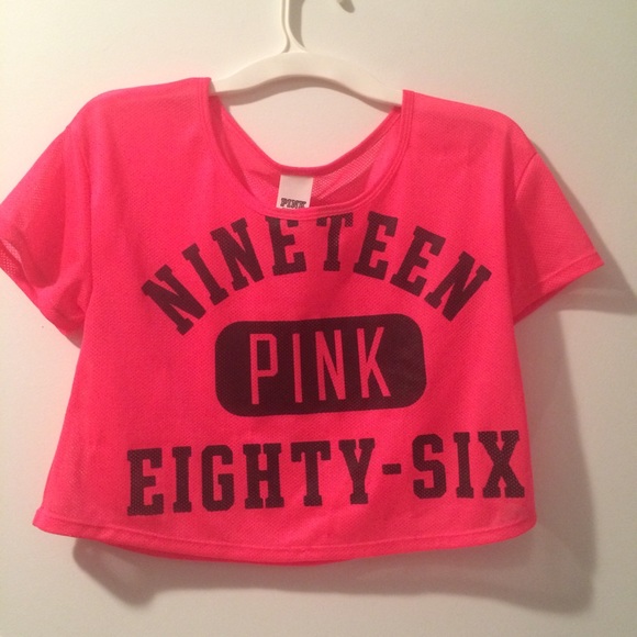 PINK crop top😋