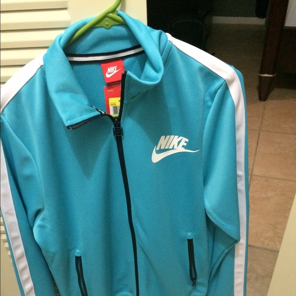 Nike jacket small