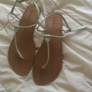 Mint sandal