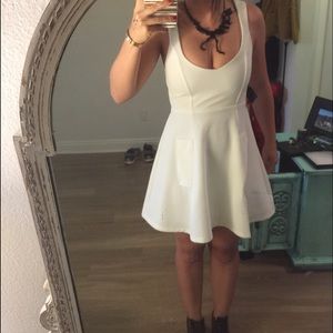 Nastygal - Drawing a Blank- white dress