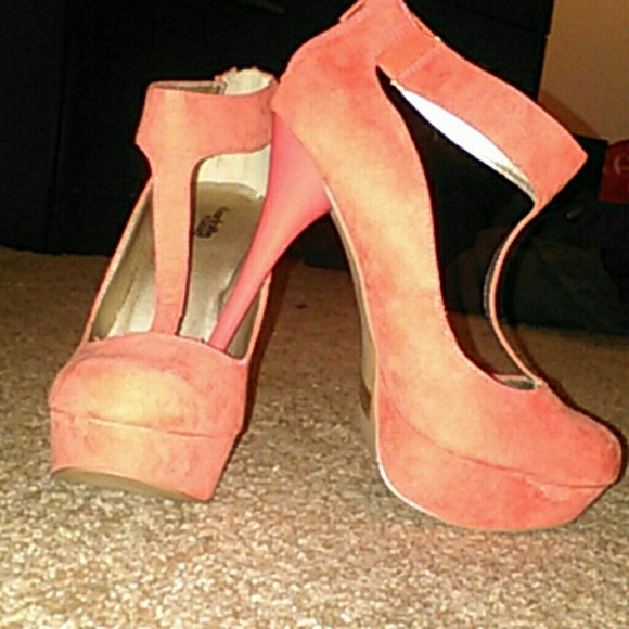 Coral t strap pumps - Picture 3 of 4