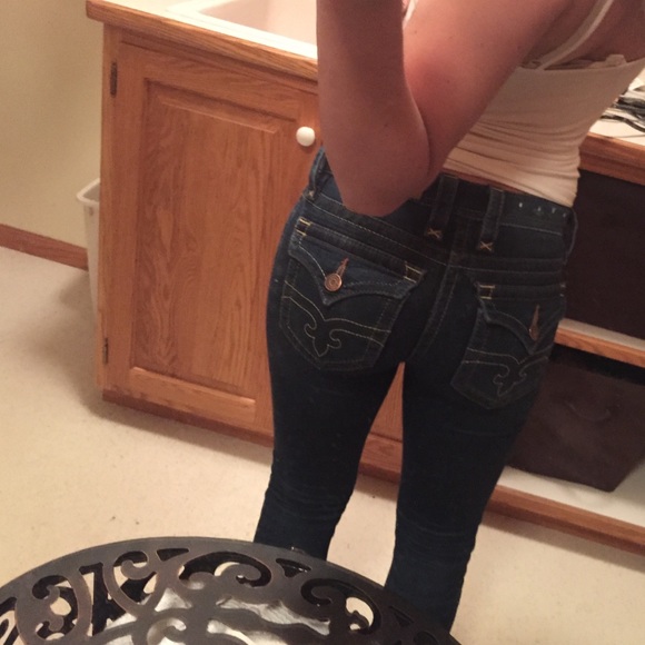 Dark wash rock revival jeggings!