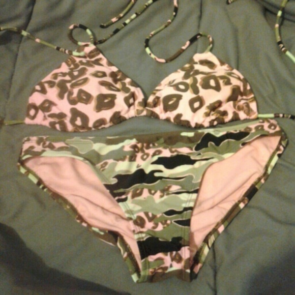 Cute bikini!