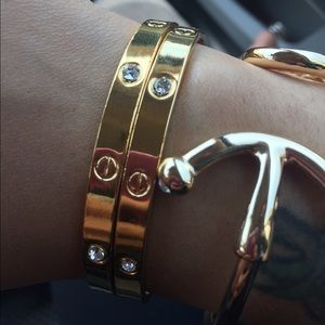 2 Screw love gold bracelets with stone 💓💓