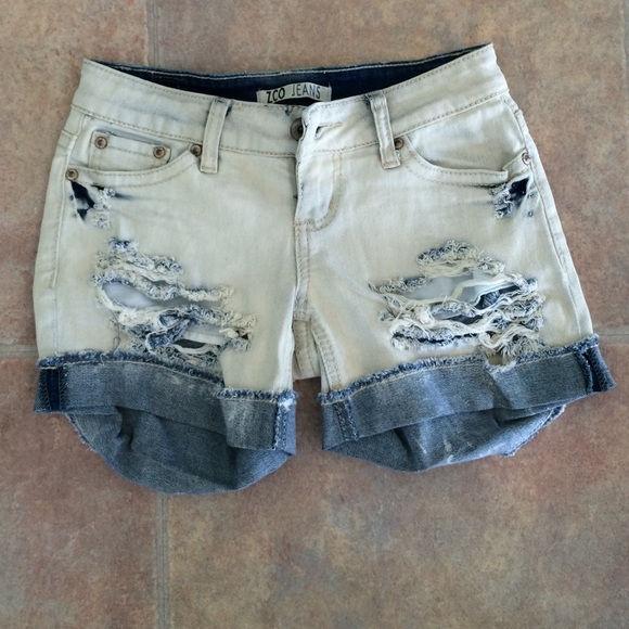 Bleached look jean shorts