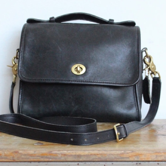 Vintage Coach Court 9870 Bag