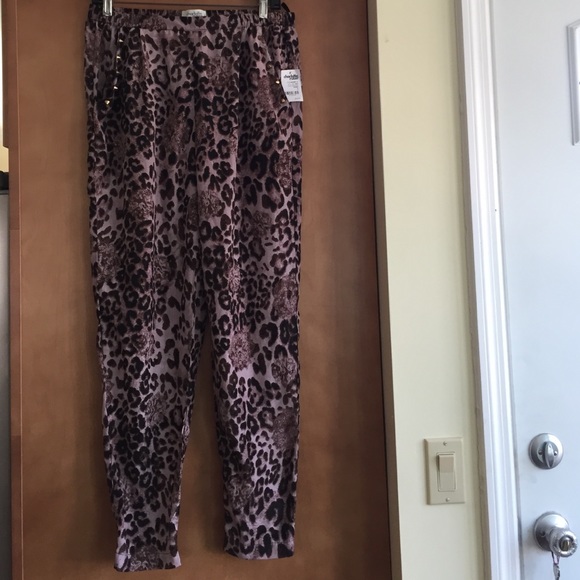 Charlotte Russe pants sz L