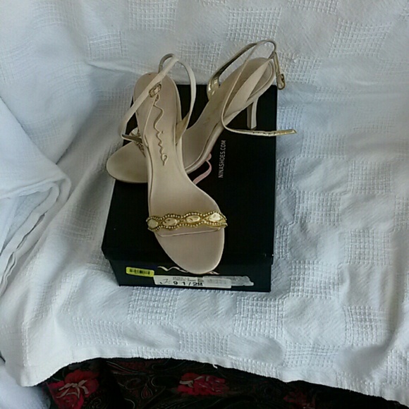 High heels - Picture 2 of 4