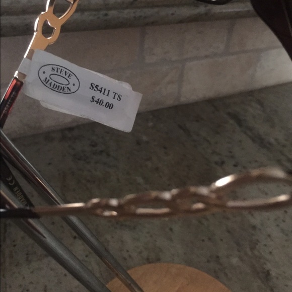 Steve Madden sunglasses - Picture 2 of 2