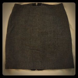 Bebe grey textured skirt
