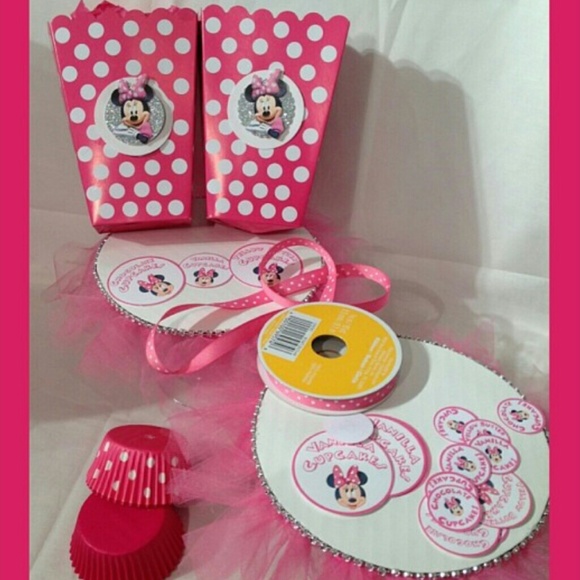 Customized toppers