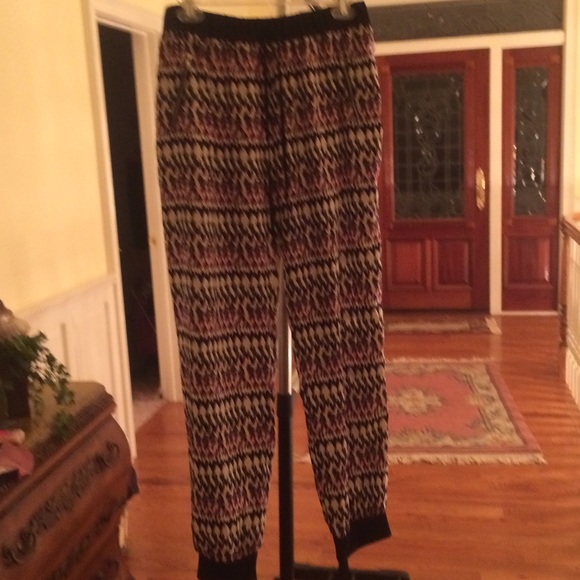 Tight cuff pants