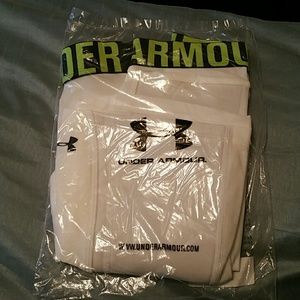 Womens Under Armour strike zone slider shorts