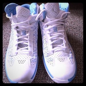 Jordan Icons (2010) sz. 10.5 Carolina Blue